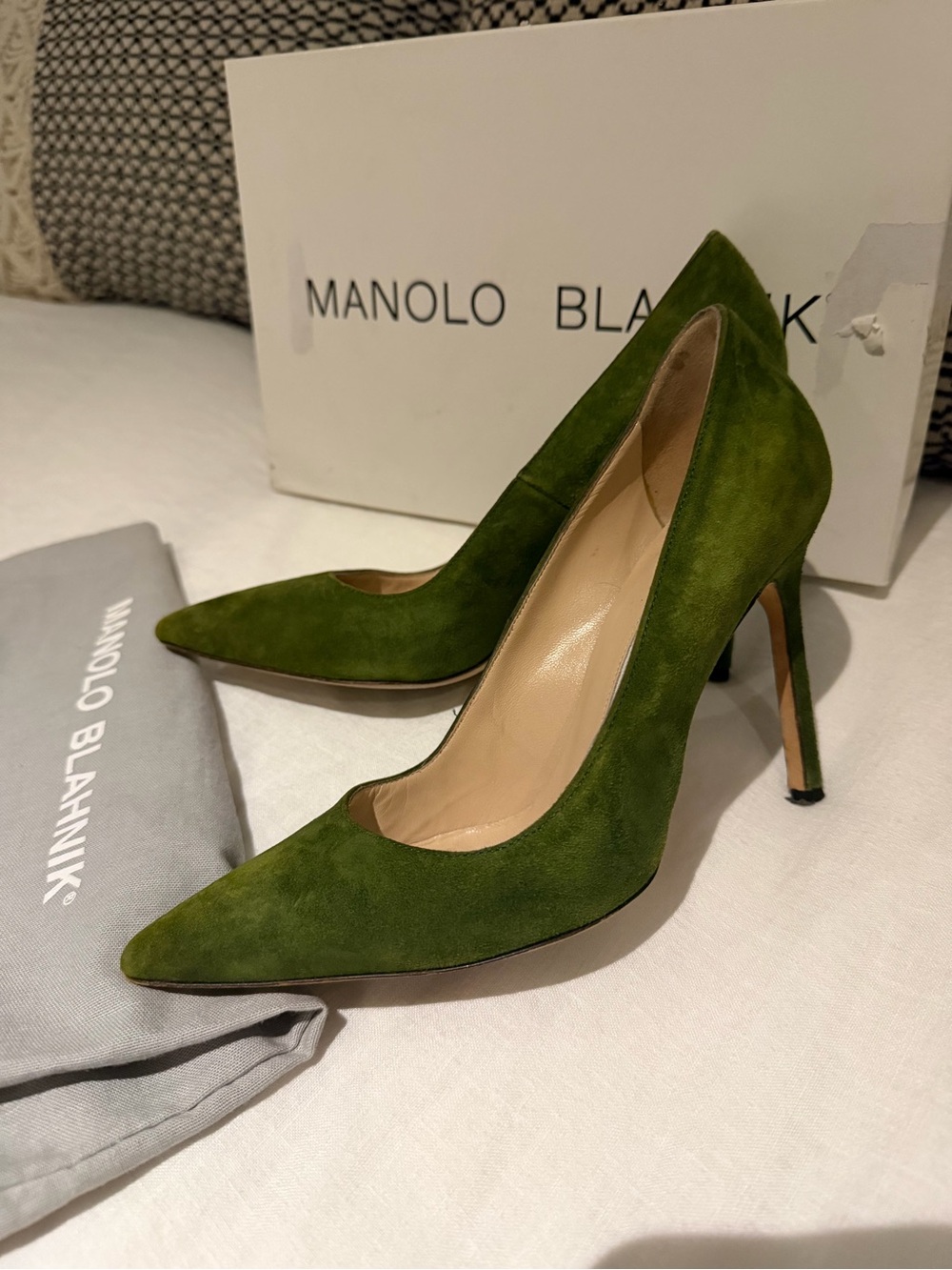Manolo Blahnik BB Suede Pumps – Olive Green – Size 35 – With Box & Dust Bag